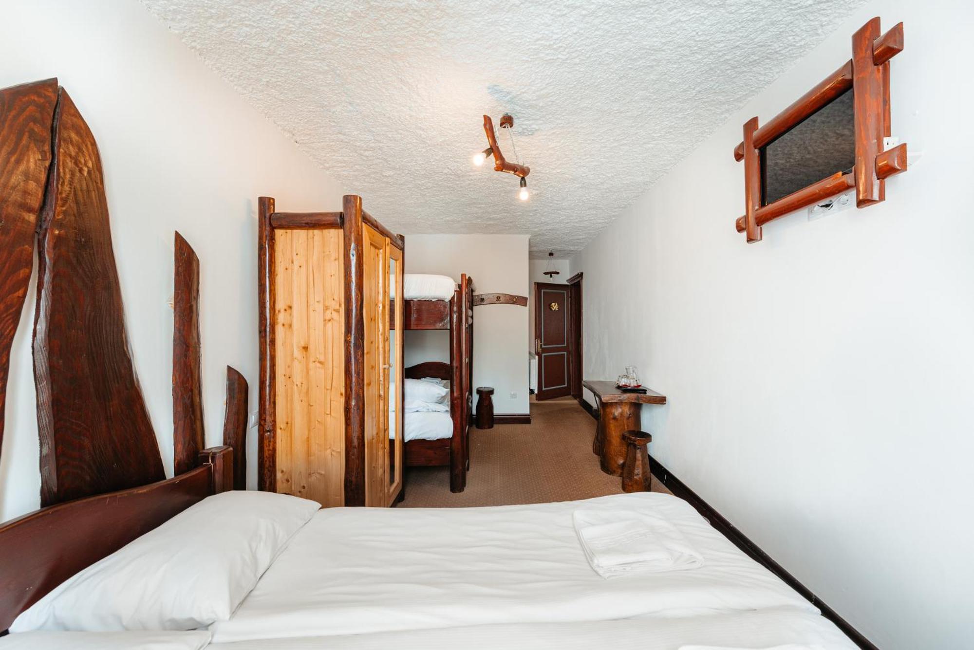Complex Turistic Alpina Blazna Sant Hotel Buitenkant foto
