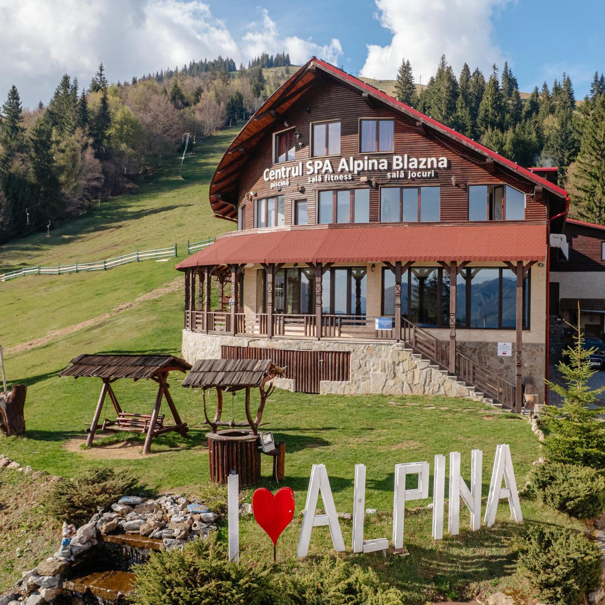 Complex Turistic Alpina Blazna Sant Hotel Buitenkant foto